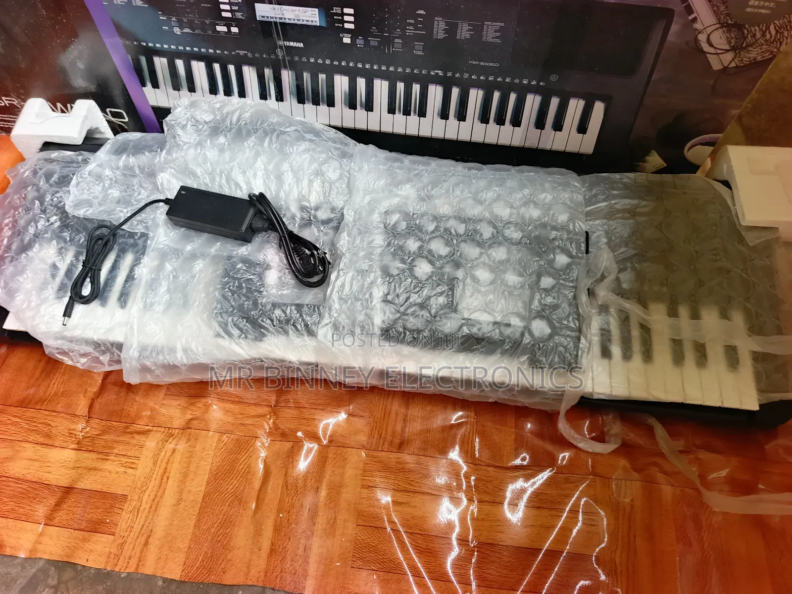Ew310(E373) 76 Keys