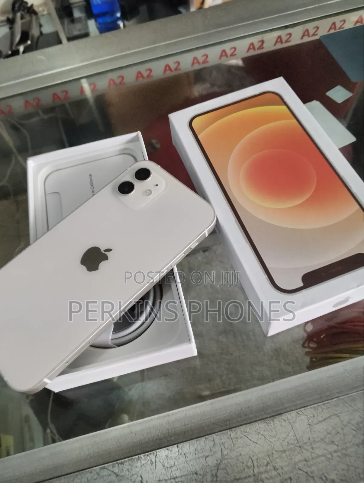 New Apple iPhone 12 128 GB Silver