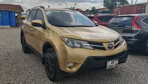 Toyota RAV4 LE 4dr SUV (2.5L 4cyl 6A) 2014 Yellow