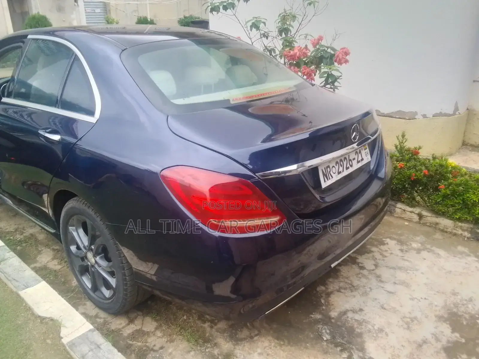 Mercedes-Benz C300 2021 Black