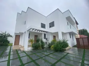 4bdrm Duplex in East Legon, American House for sale