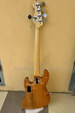 Fender 5 Strings Active Jazz Bass Guitar[Free Bag,Strap]