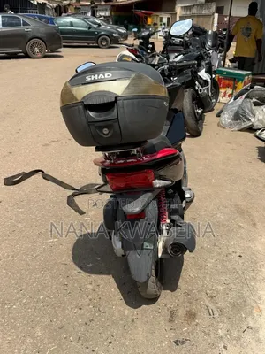 Honda 2023 Black