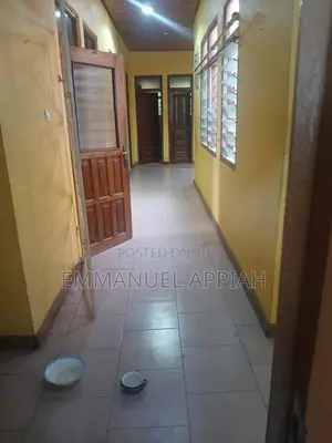 6bdrm House in Macathy Down, Accra Metropolitan for rent