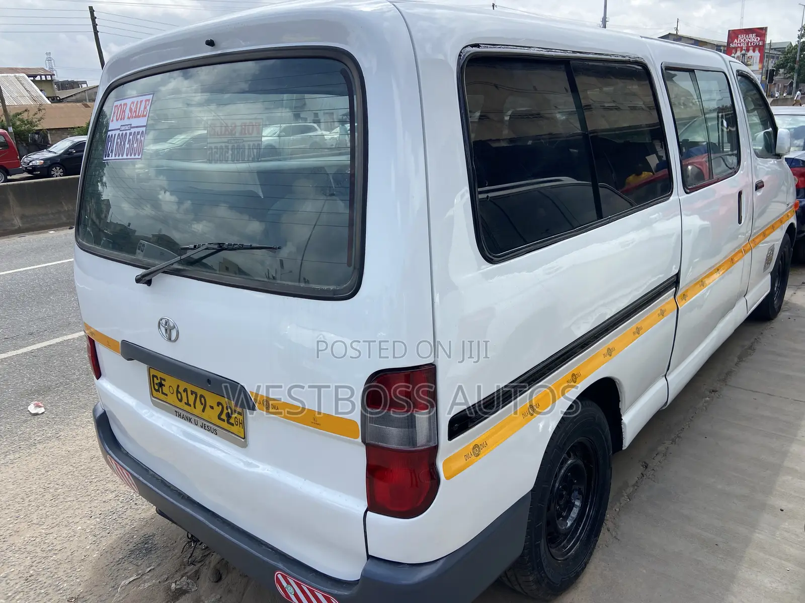 Toyota HiAce 2010 White