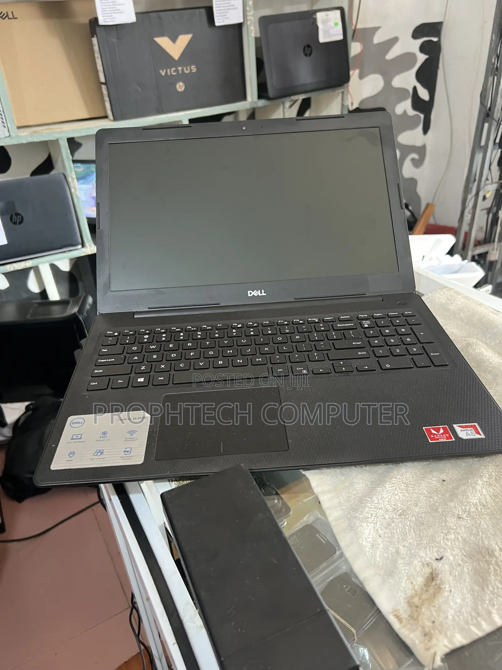 Laptop Dell Inspiron 15 3000 4GB AMD A6 HDD 500GB