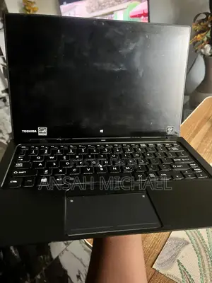 Laptop Toshiba Portege A30 4GB Intel Core M SSD 128GB