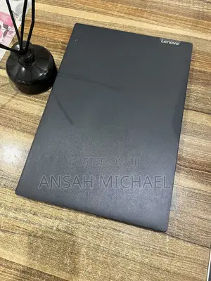 Laptop Lenovo IdeaPad 110 8GB Intel Core i5 SSD 256GB