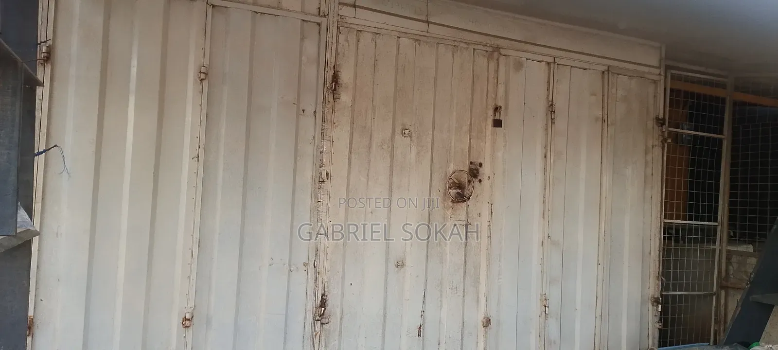 18x13 Feet Container for Sell