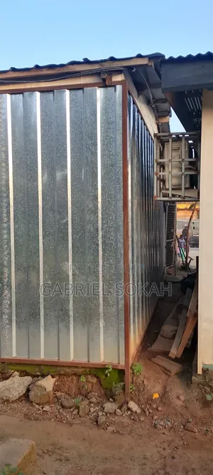 18x13 Feet Container for Sell