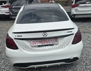 Mercedes-Benz C300 2016 White
