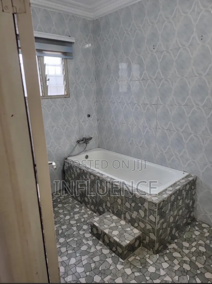 4bdrm House in Achimota Tantra, East Legon for rent