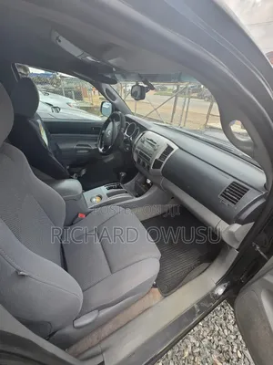 Toyota Tacoma 2011 Black