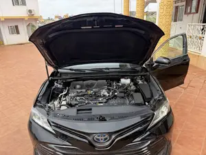 Toyota Camry LE FWD 2020 Black