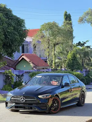 Mercedes-Benz C300 2023 Black