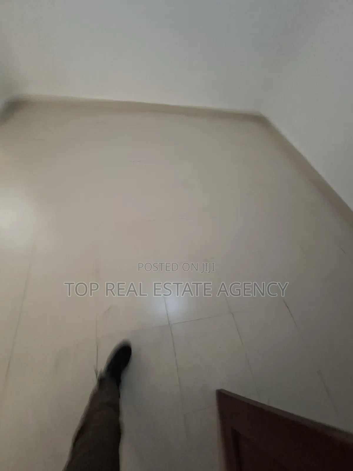 2bdrm Apartment in K. Boat, Ga East Municipal for rent