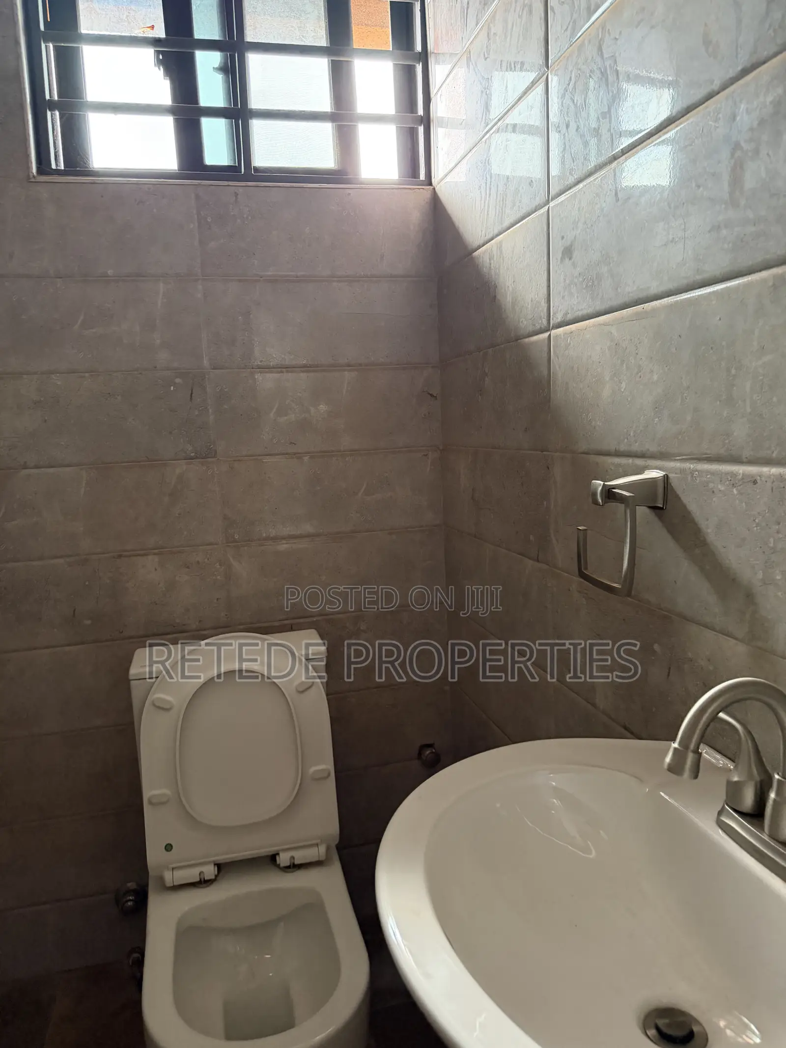 2bdrm Apartment in Retede Properties, Atwima Kwanwoma for rent