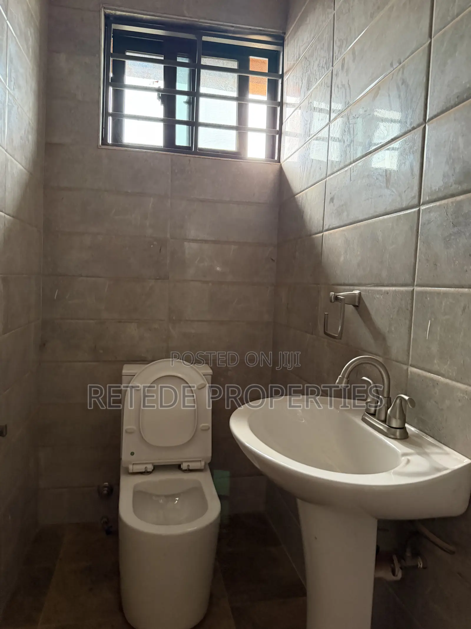 2bdrm Apartment in Retede Properties, Atwima Kwanwoma for rent