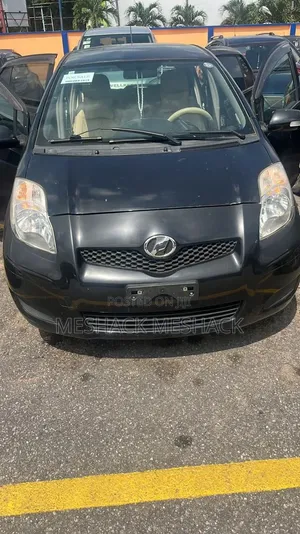 Toyota Vitz 2010 Black
