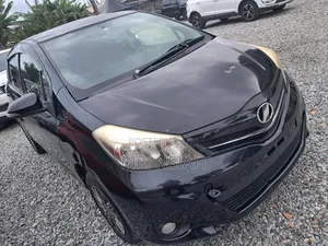 Toyota Vitz 2012 Black
