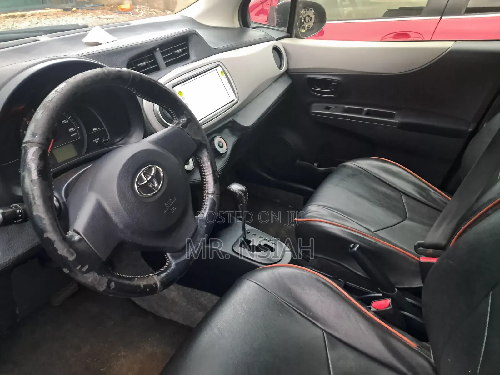 Toyota Vitz 2012 Black