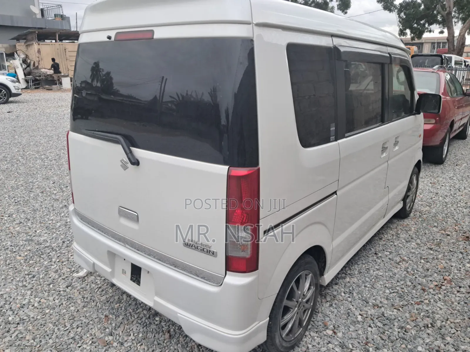 Suzuki APV Minibus 2010 White
