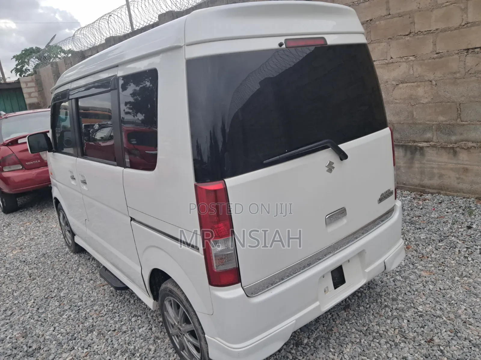 Suzuki APV Minibus 2010 White