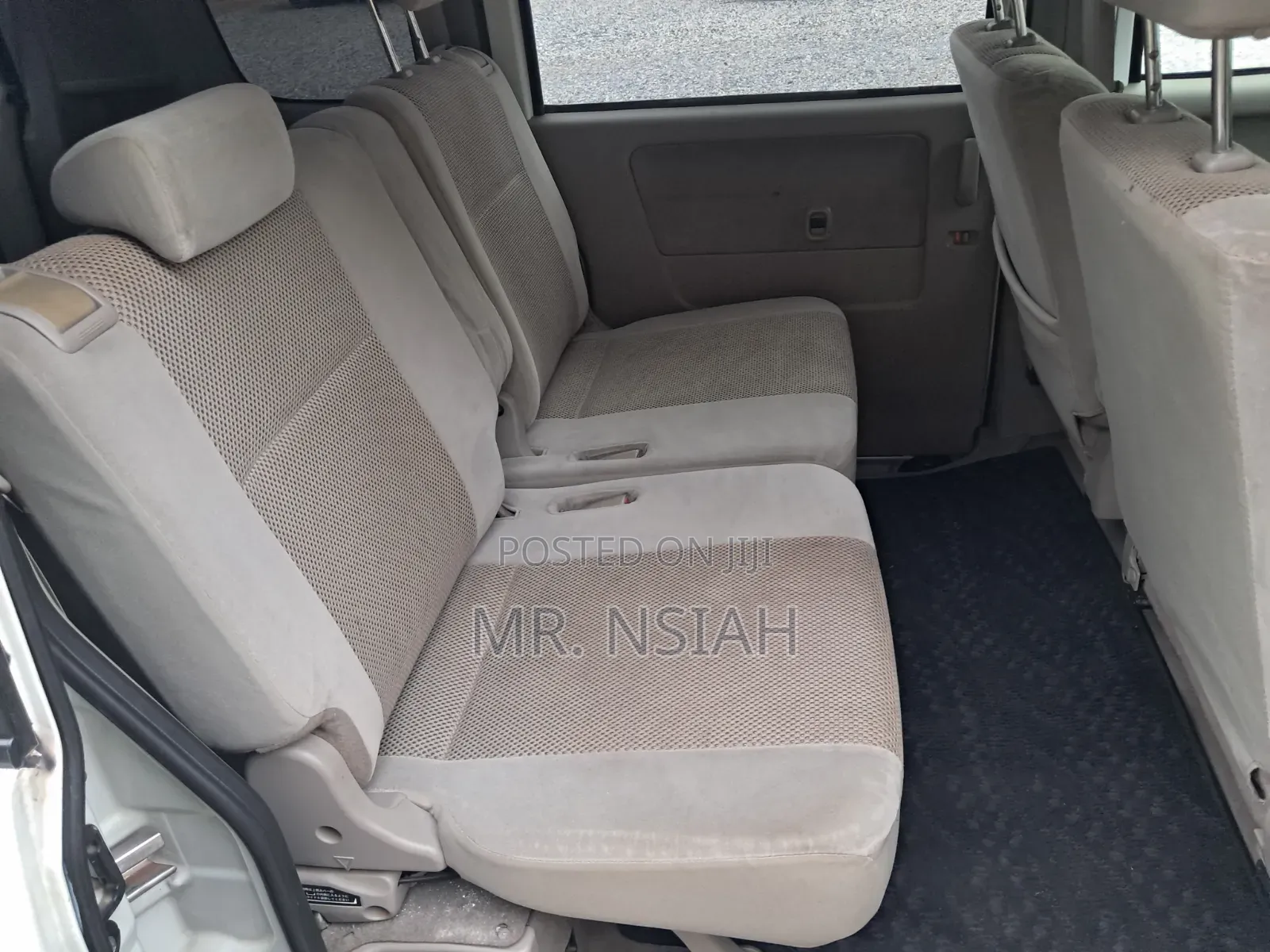 Suzuki APV Minibus 2010 White