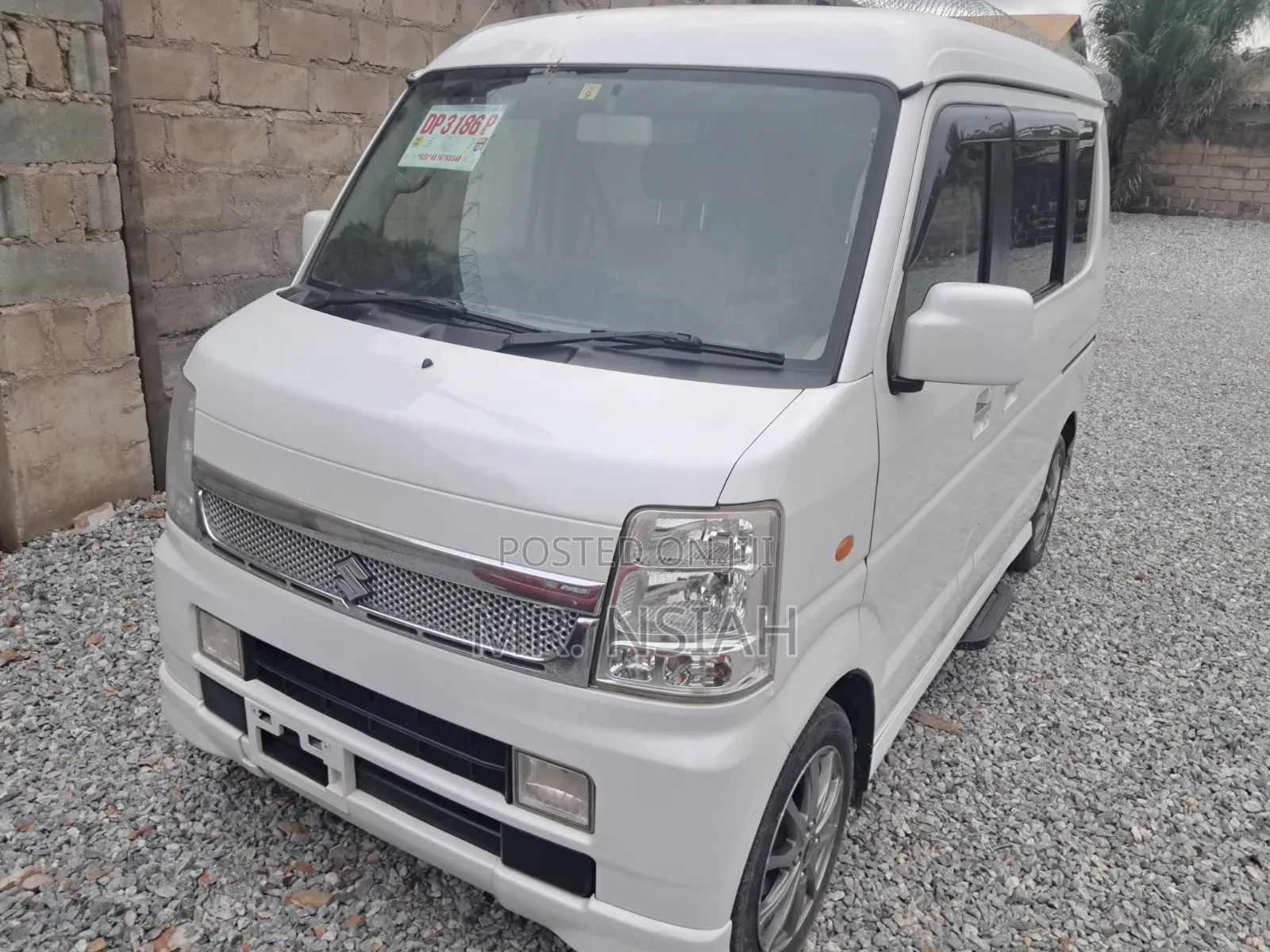 Suzuki APV Minibus 2010 White