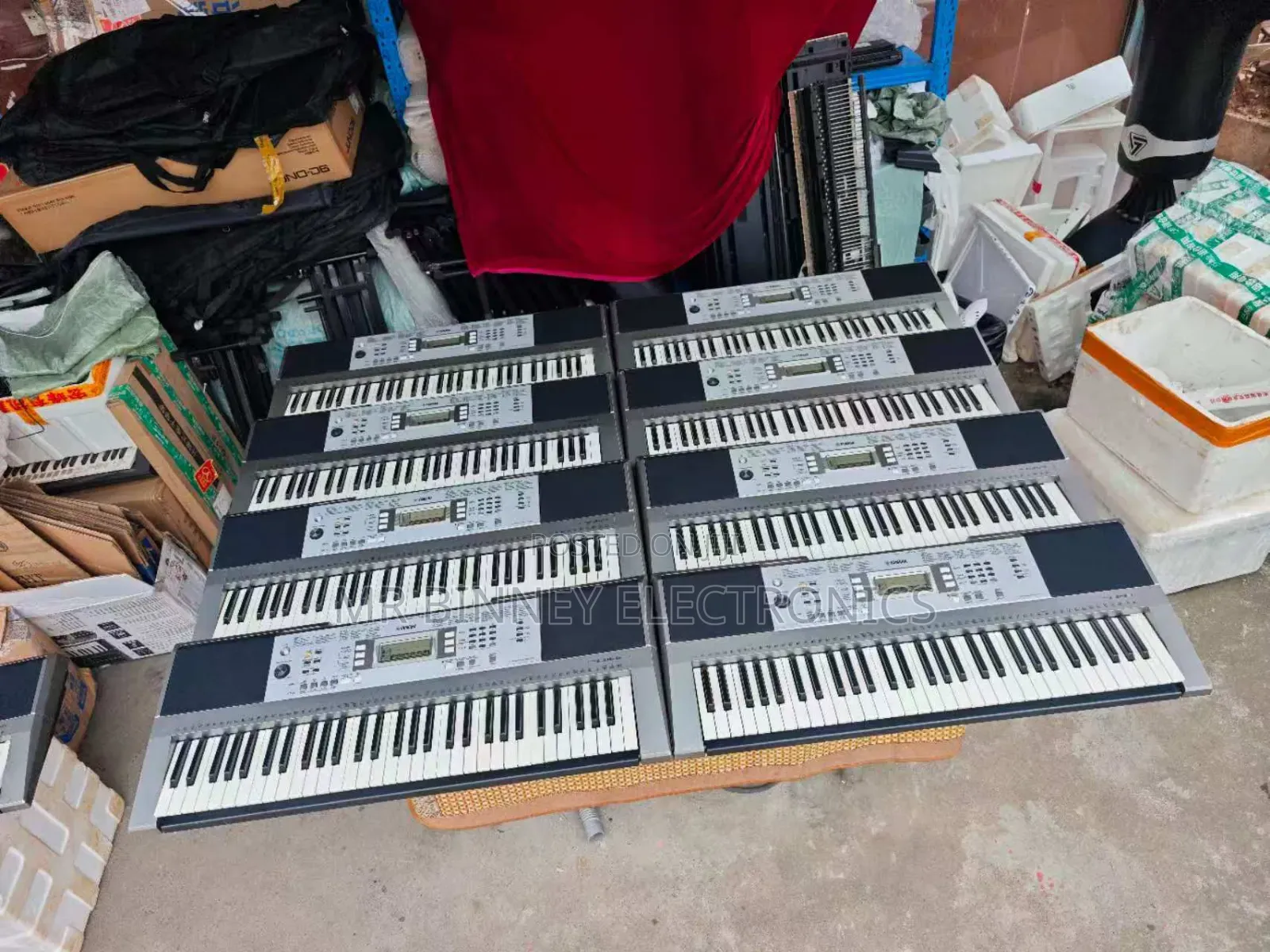 Yamaha PSR E353