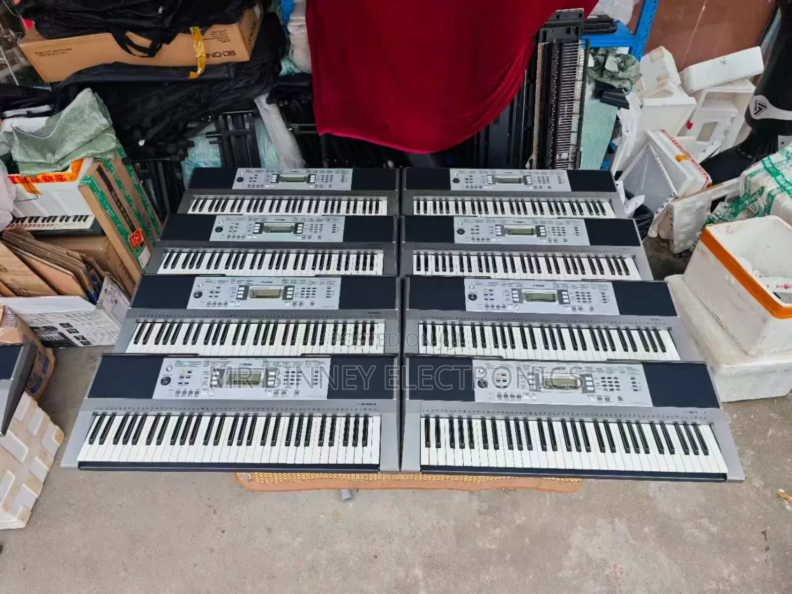 Yamaha PSR E353