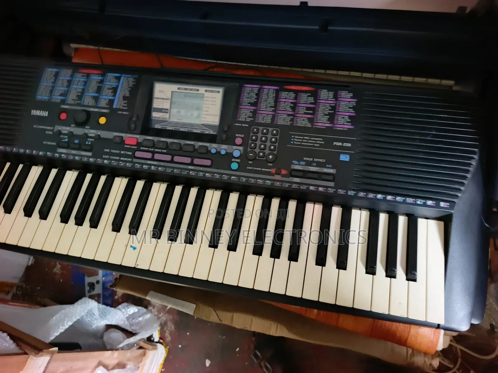 Yamaha Psr220