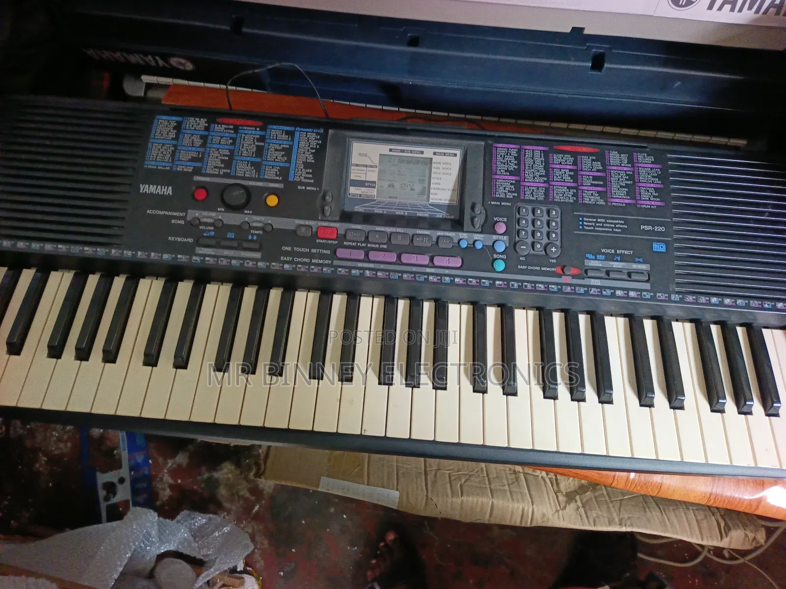 Yamaha Psr220