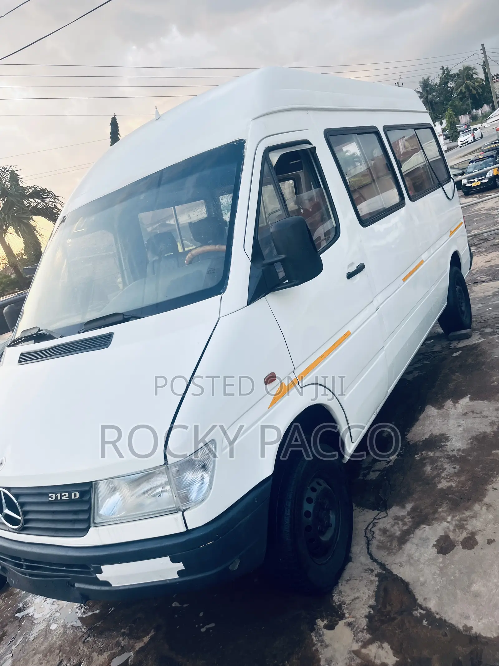 Mercedes-Benz Sprinter 2002 White