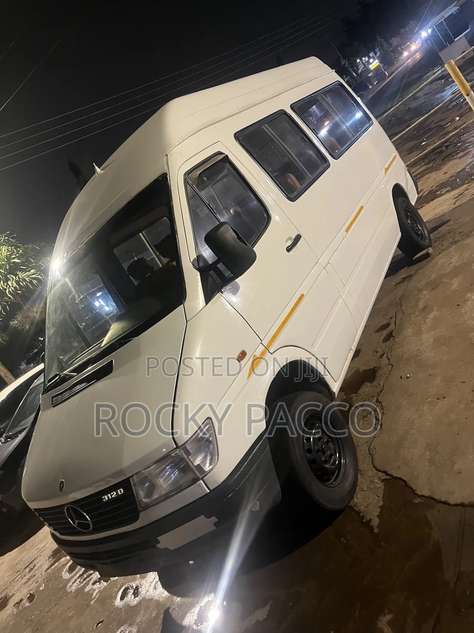Mercedes-Benz Sprinter 2002 White