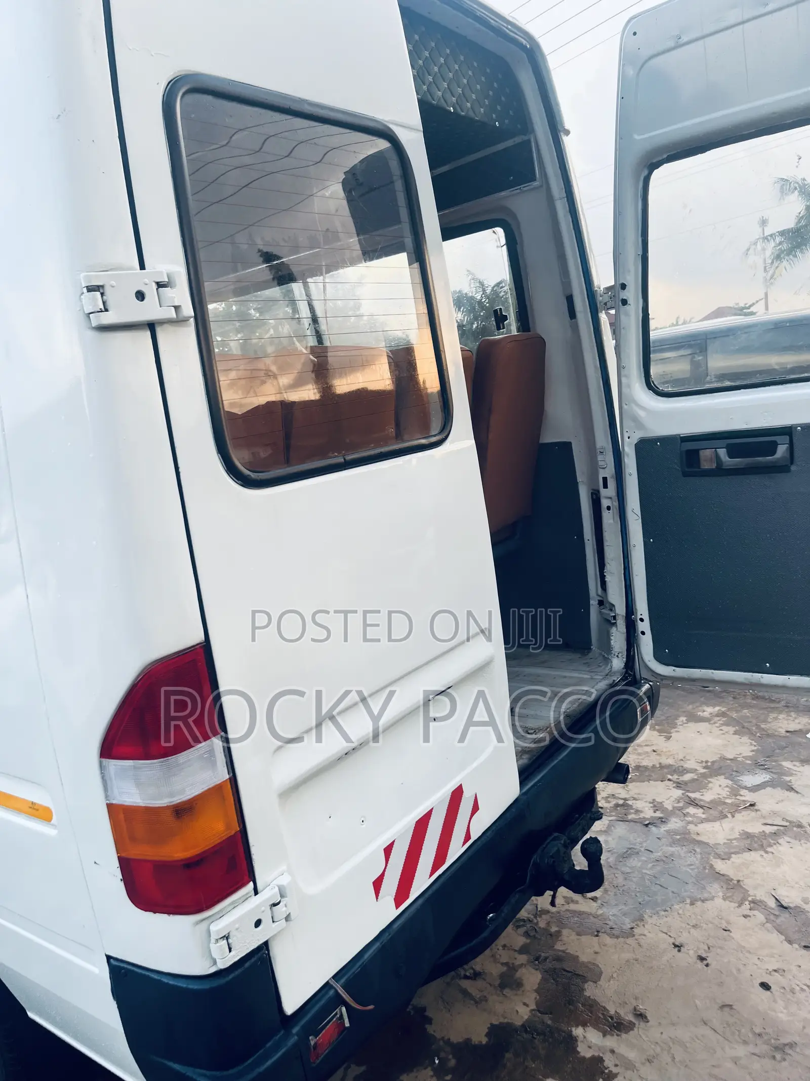 Mercedes-Benz Sprinter 2002 White