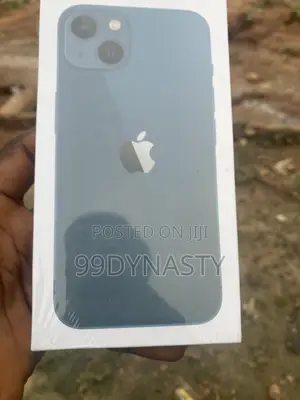 New Apple iPhone 13 128 GB Blue