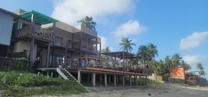 Furnished 6bdrm House in Beach Front, Ga South Municipal for sale