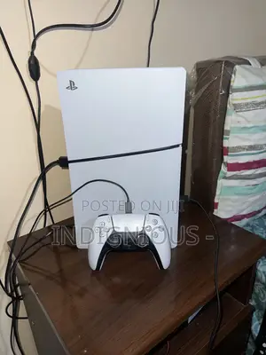 Ps5 Slim Standard 1tb (Read Description)