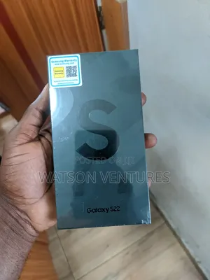 New Samsung Galaxy S22 5G 128 GB Black