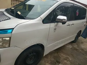 Toyota Voxy 2013 White