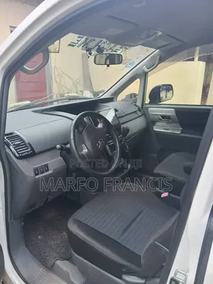 Toyota Voxy 2013 White