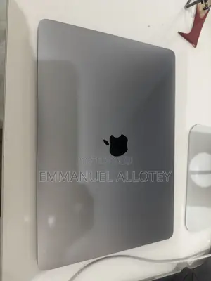 Laptop Apple MacBook Pro 2020 32GB Intel Core i7 HDD 500GB