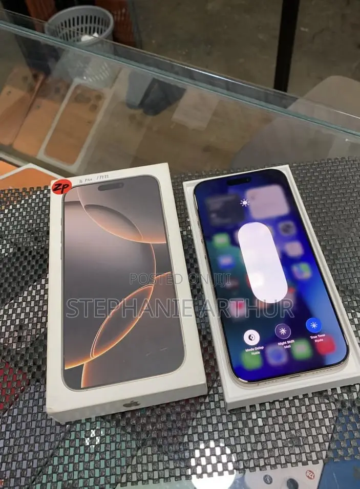 New Apple iPhone 16 Pro Max 512 GB Gold