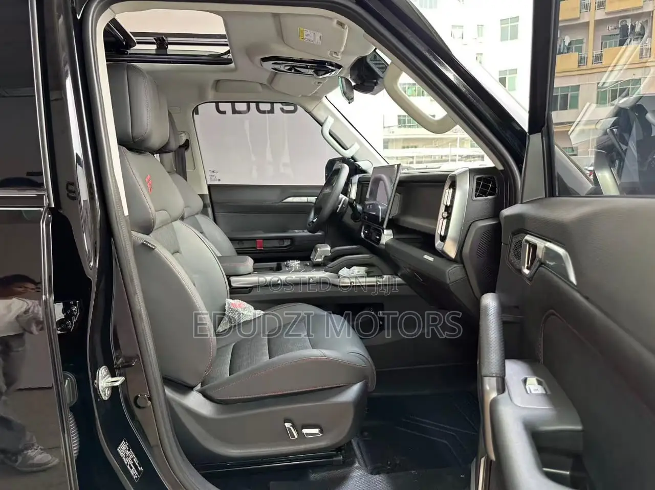 Jetour T2 2.0 Petrol AWD 2024 Black