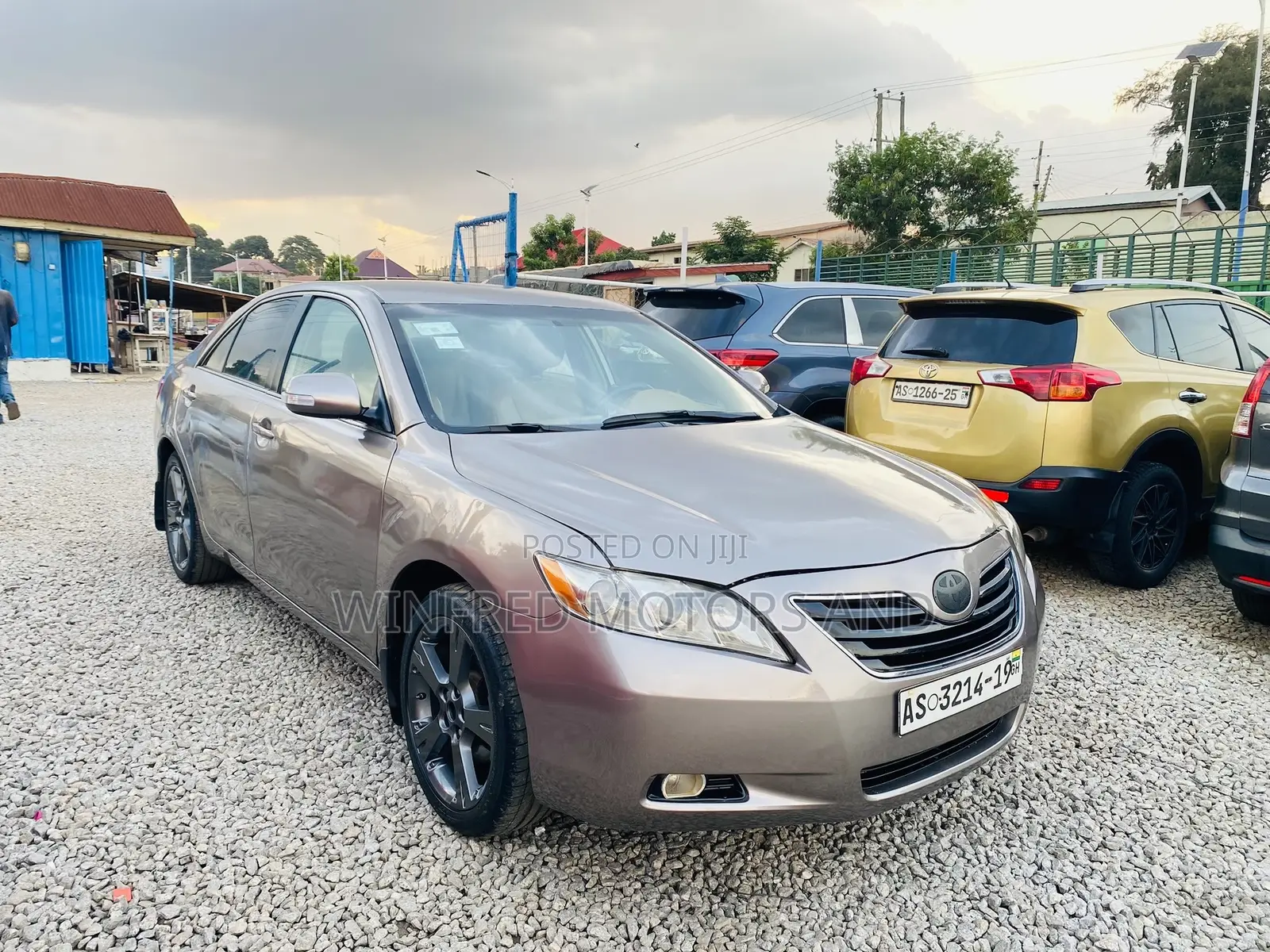 Toyota Camry Base 4dr Sedan (2.4L 4cyl 5M) 2009 Gray