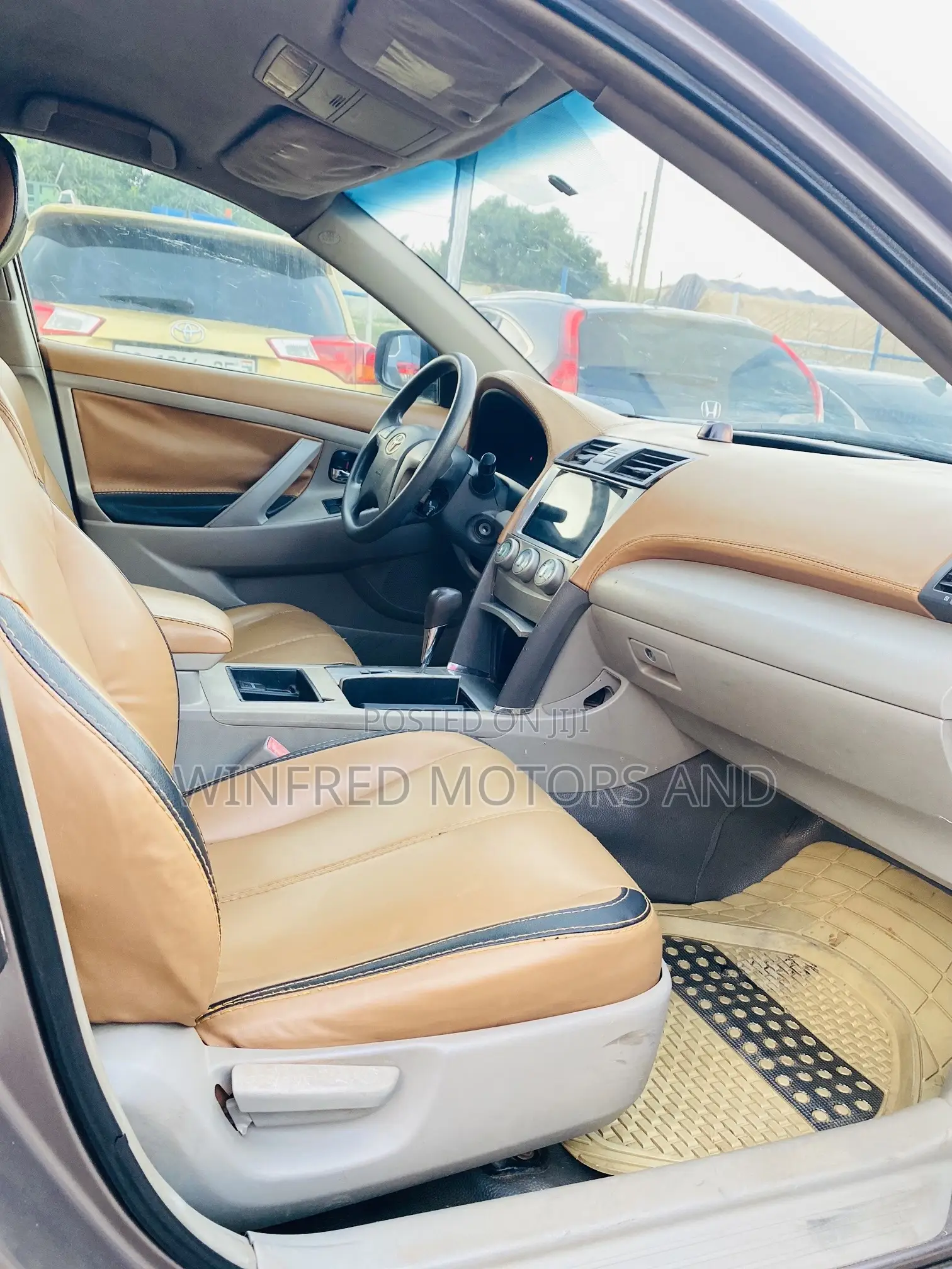 Toyota Camry Base 4dr Sedan (2.4L 4cyl 5M) 2009 Gray