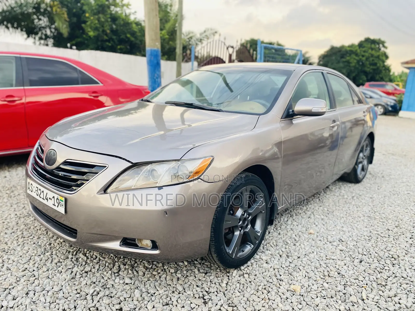 Toyota Camry Base 4dr Sedan (2.4L 4cyl 5M) 2009 Gray
