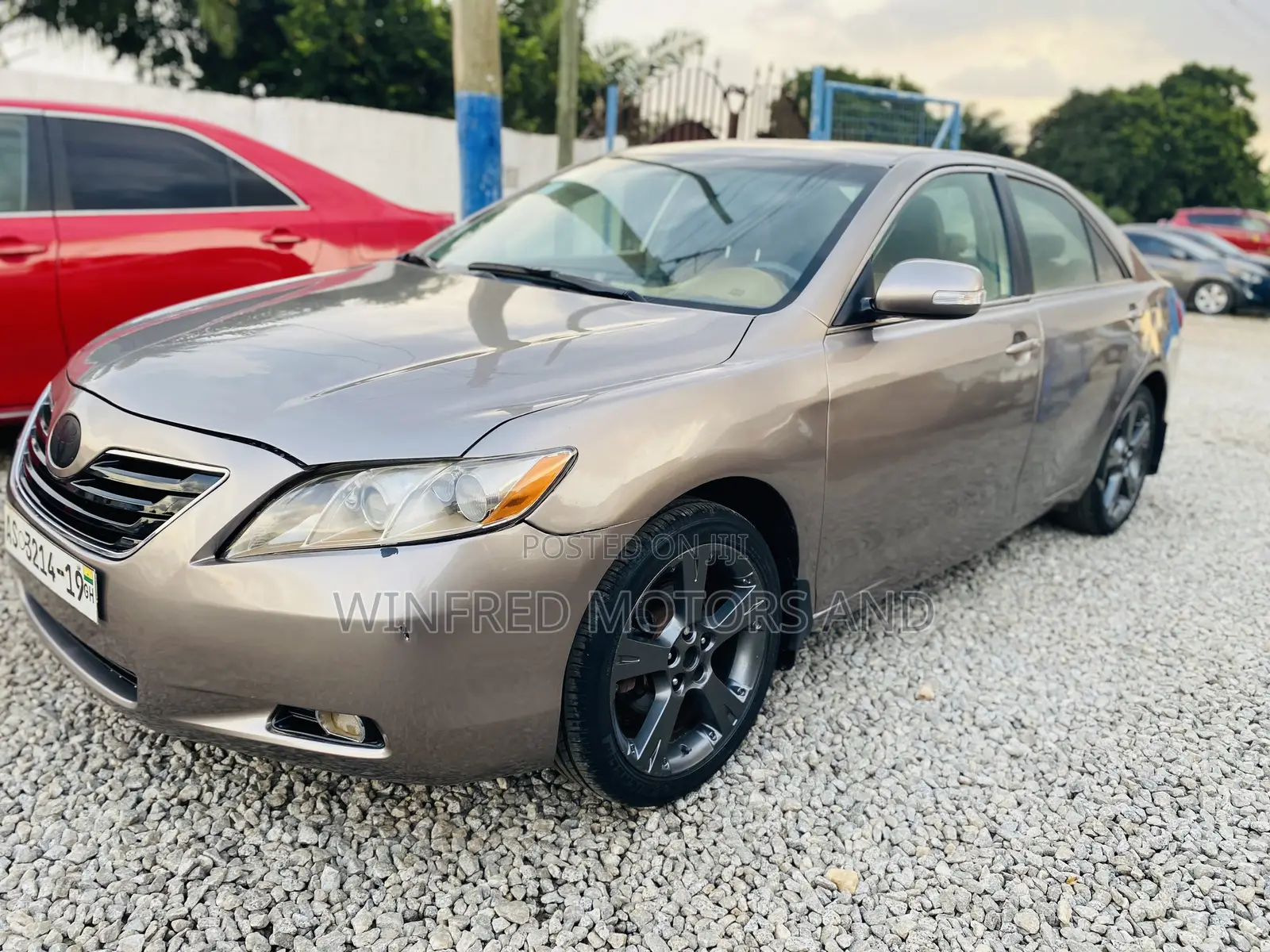 Toyota Camry Base 4dr Sedan (2.4L 4cyl 5M) 2009 Gray