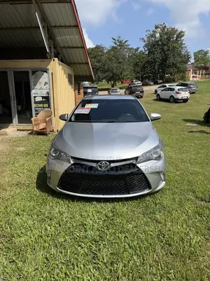 Toyota Camry 2015 Silver